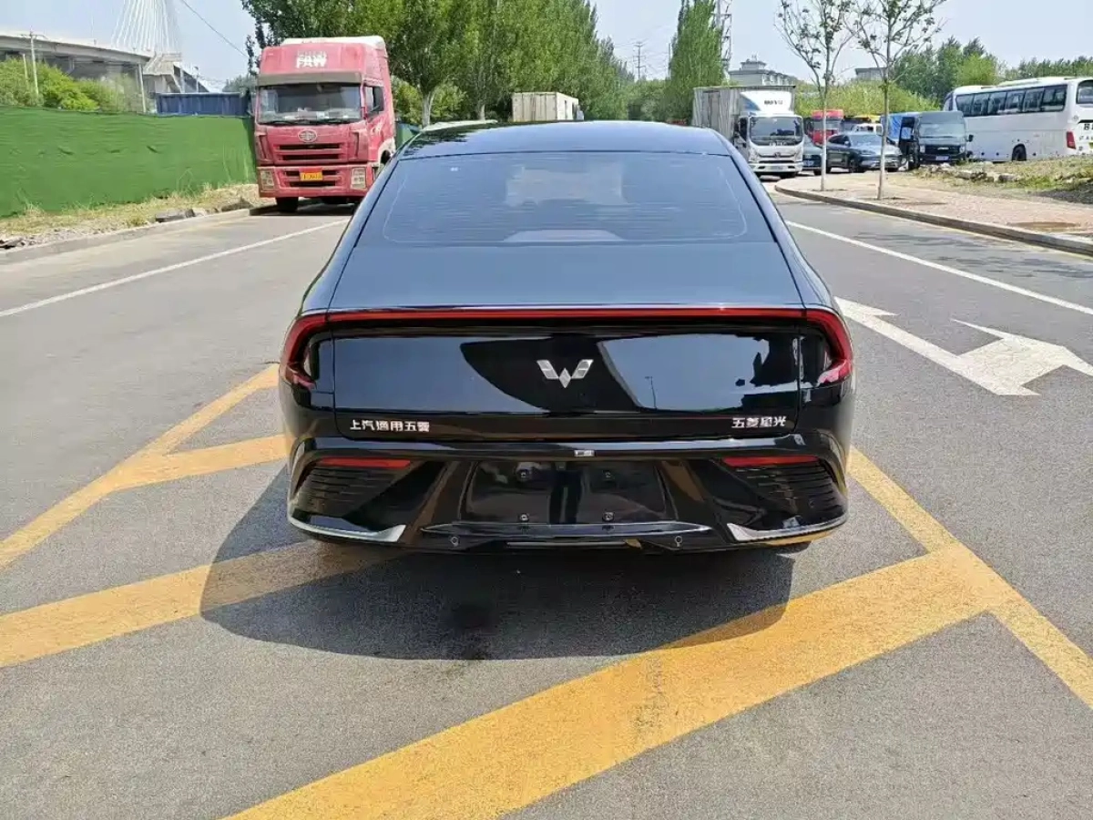 SGMW WULING STARLIGHT