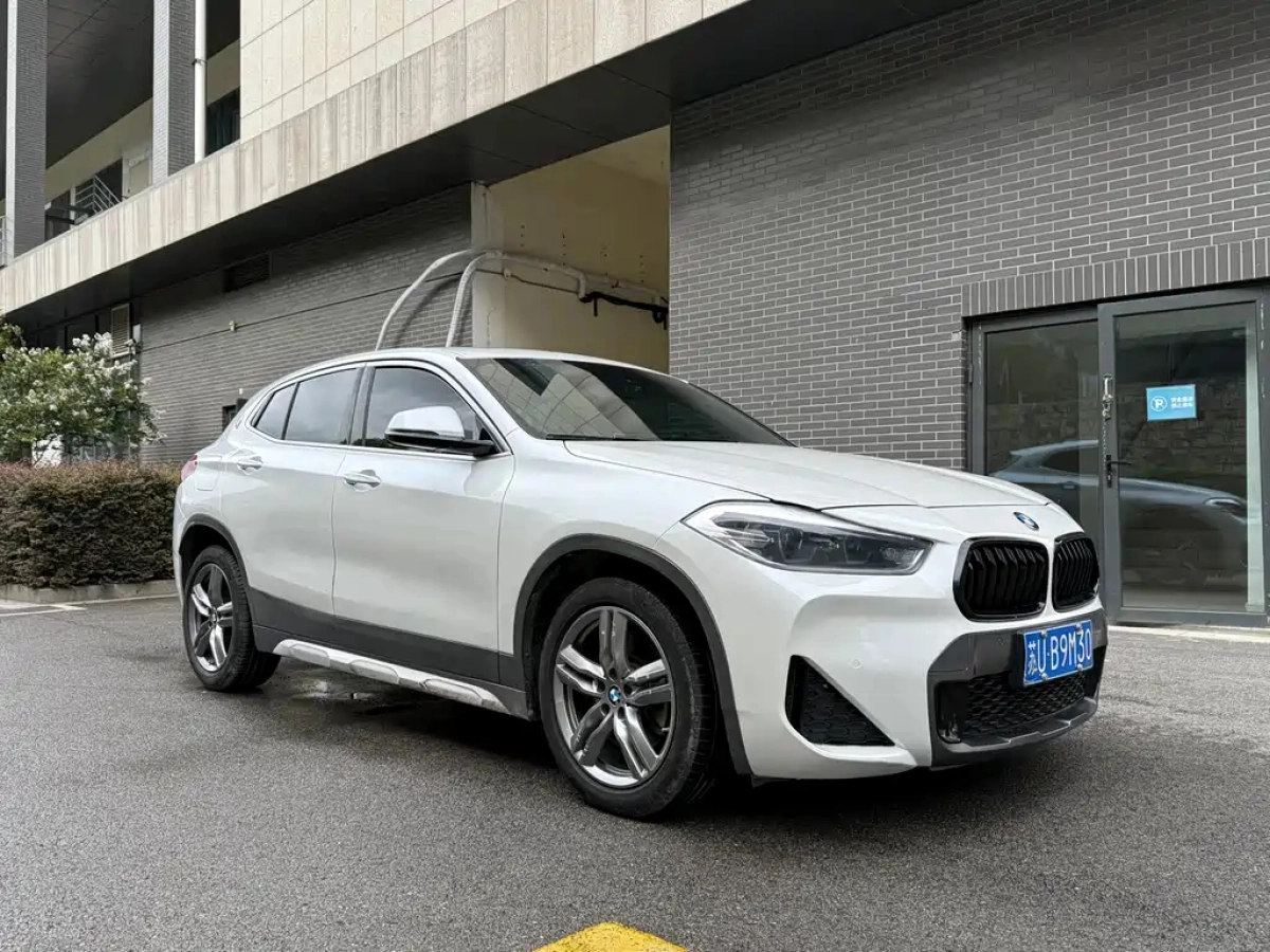 BMW X2