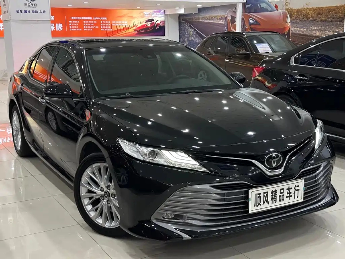 TOYOTA CAMRY