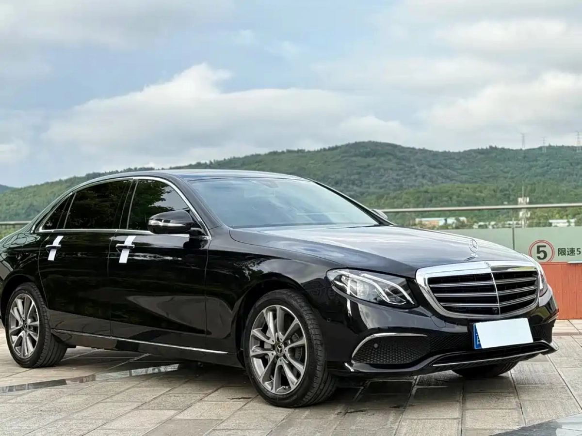 MERCEDES BENZ E-CLASS