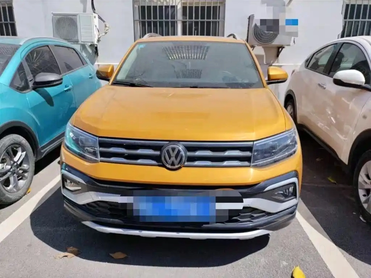 VOLKSWAGEN T-CROSS