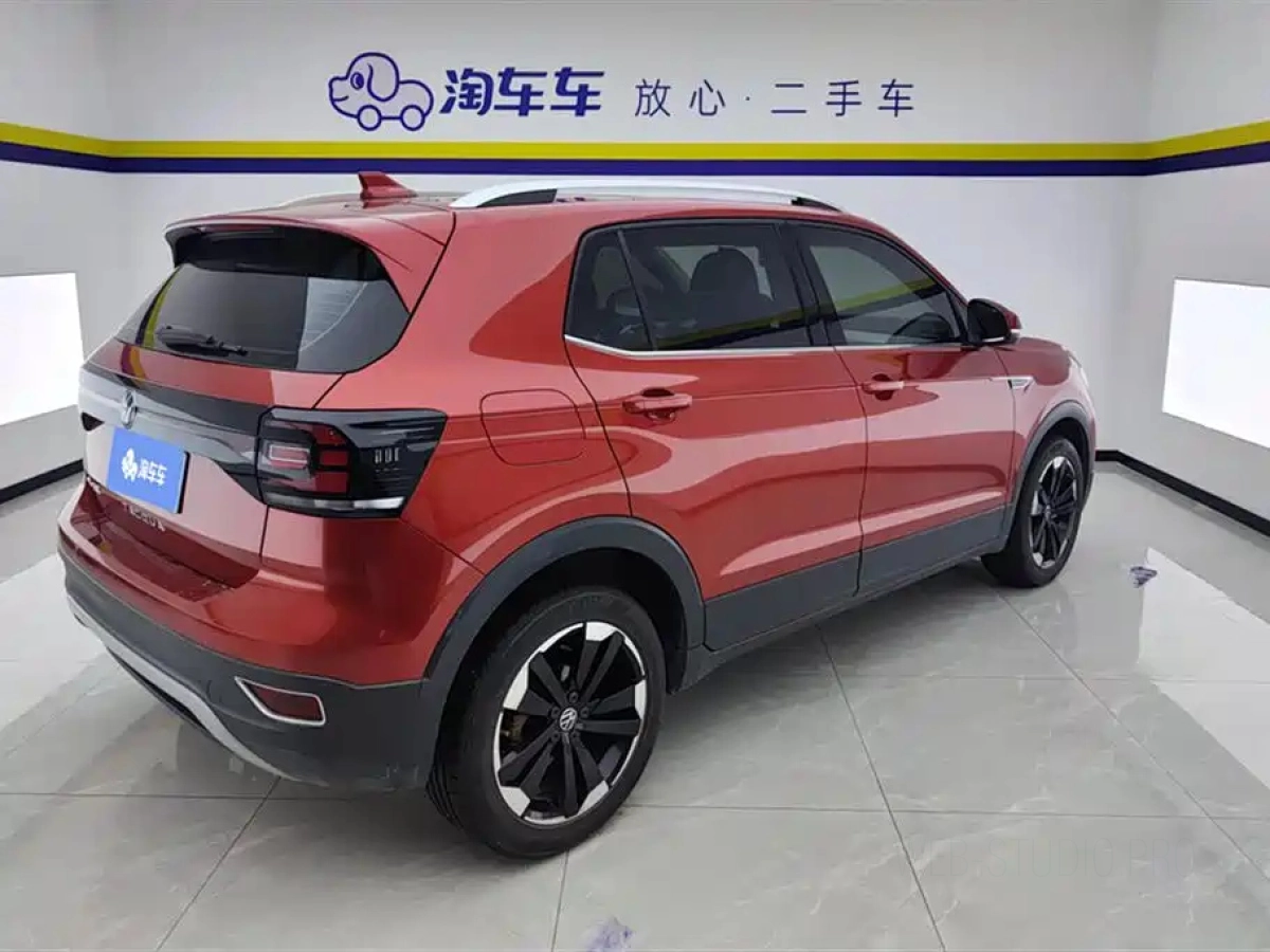 VOLKSWAGEN TACOUA