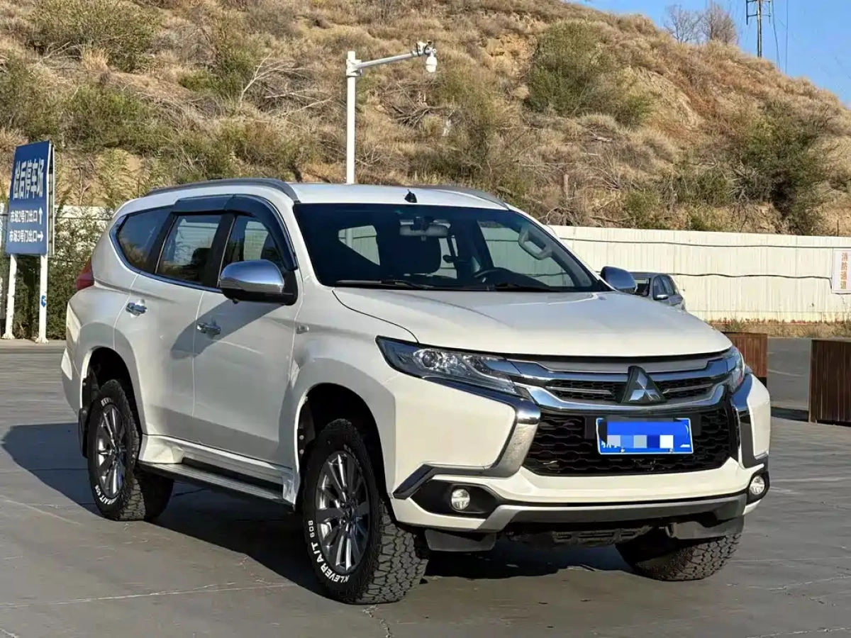 MITSUBISHI PAJERO.SPORT IMPORT