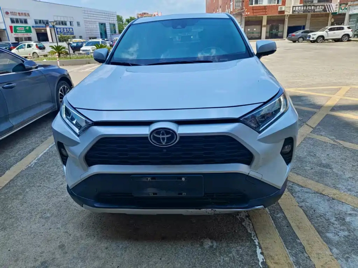 TOYOTA RAV4 RONGFANG