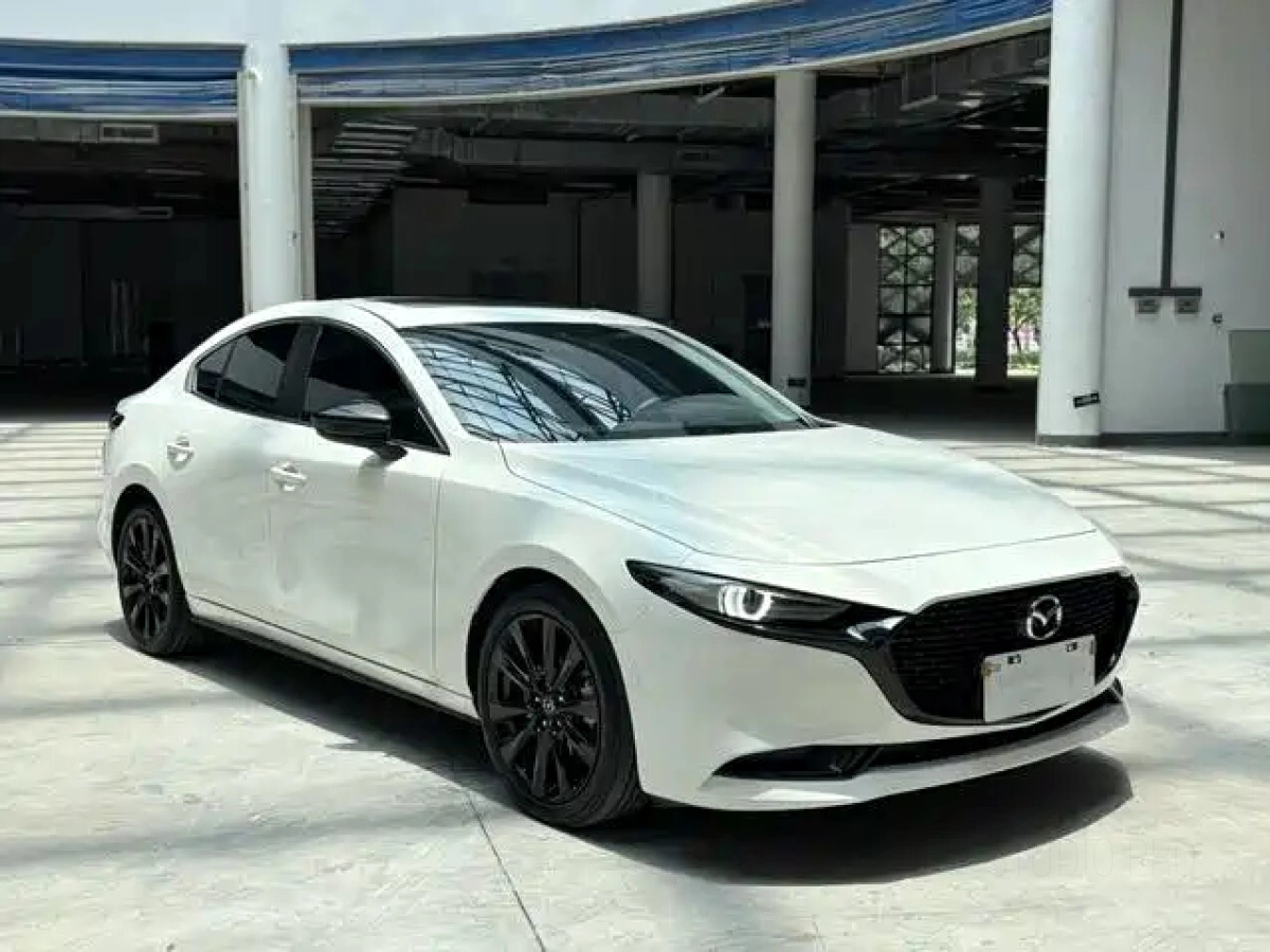 MAZDA 3 AXELA