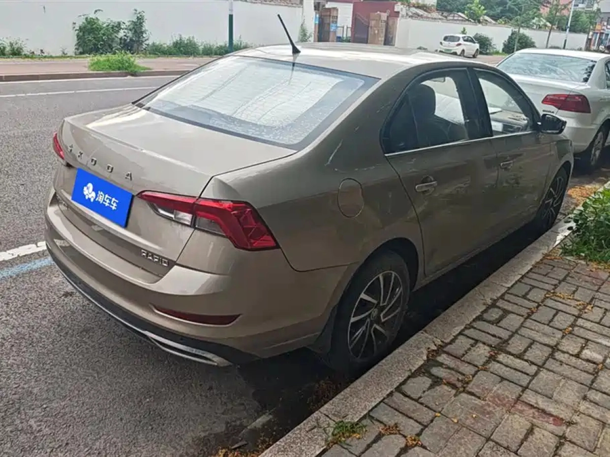 SKODA RAPID