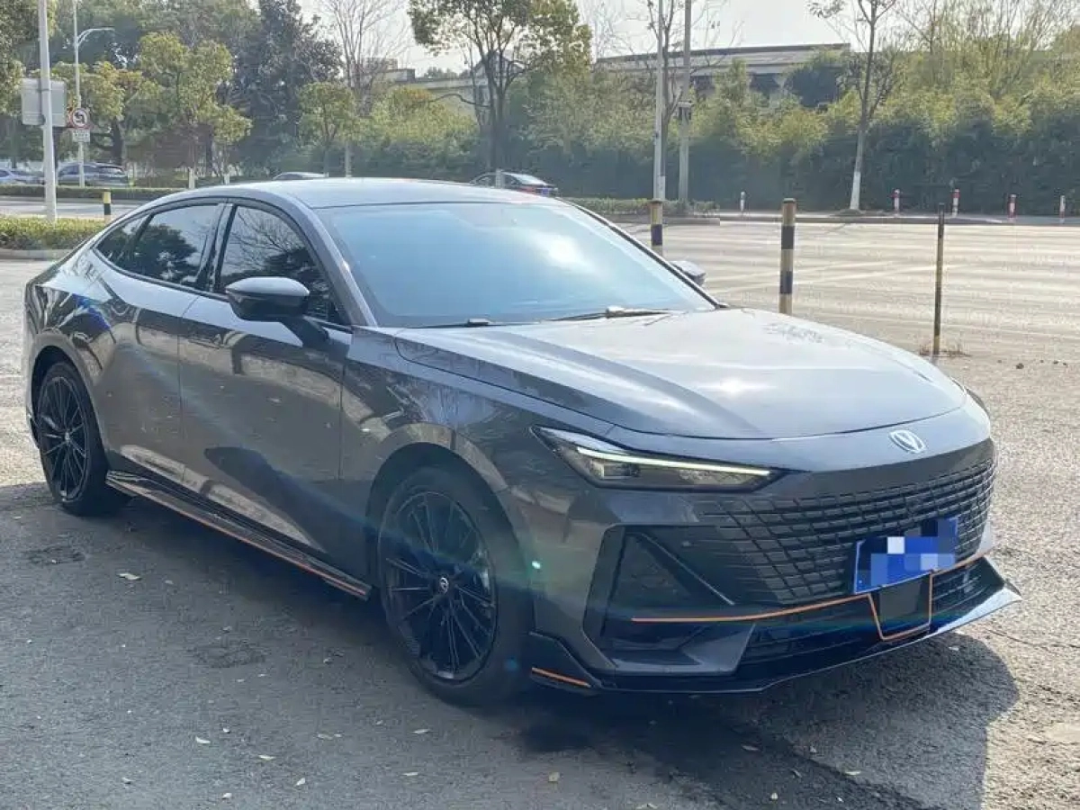 CHANGAN UNI-V