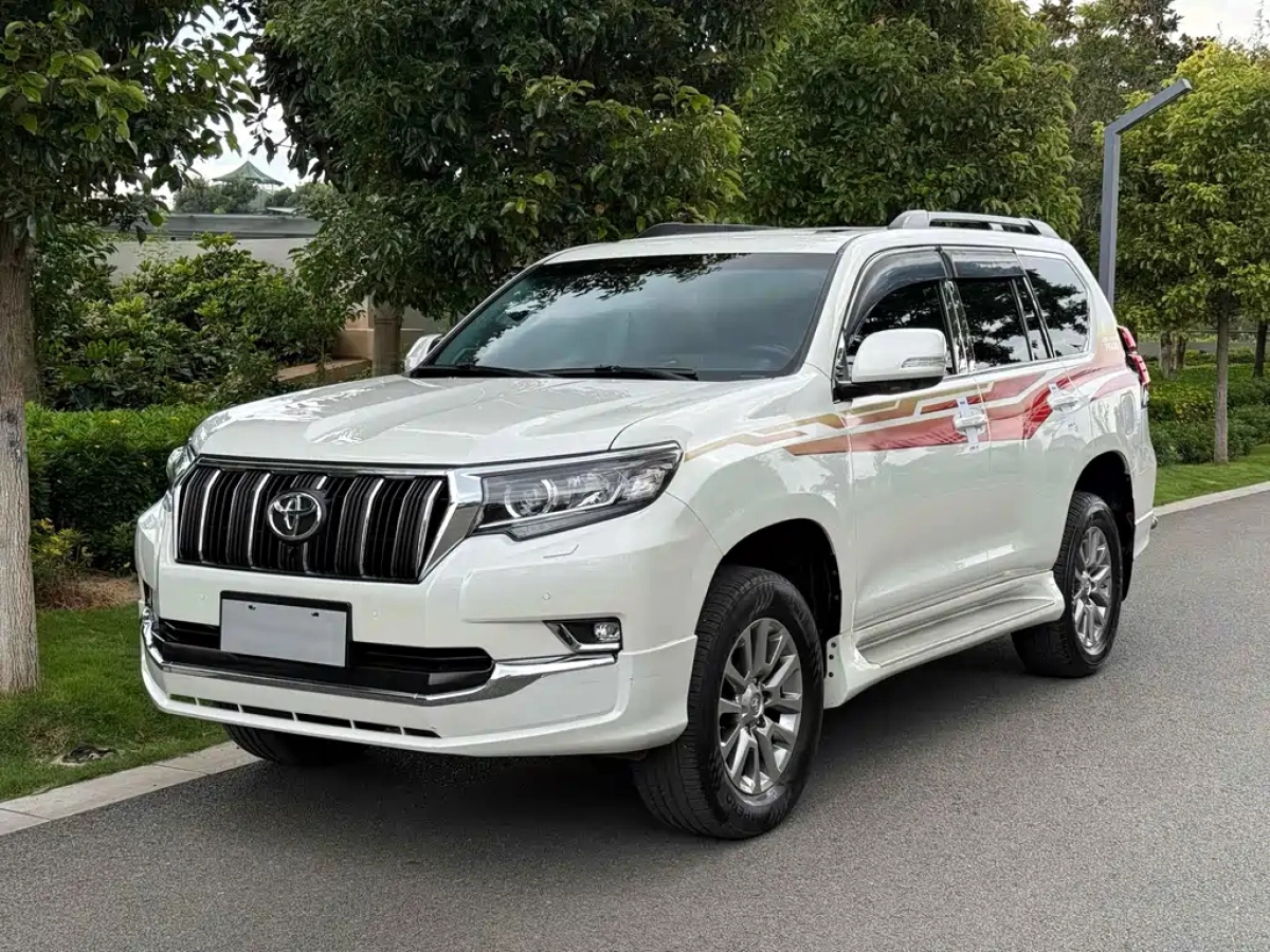TOYOTA PRADO