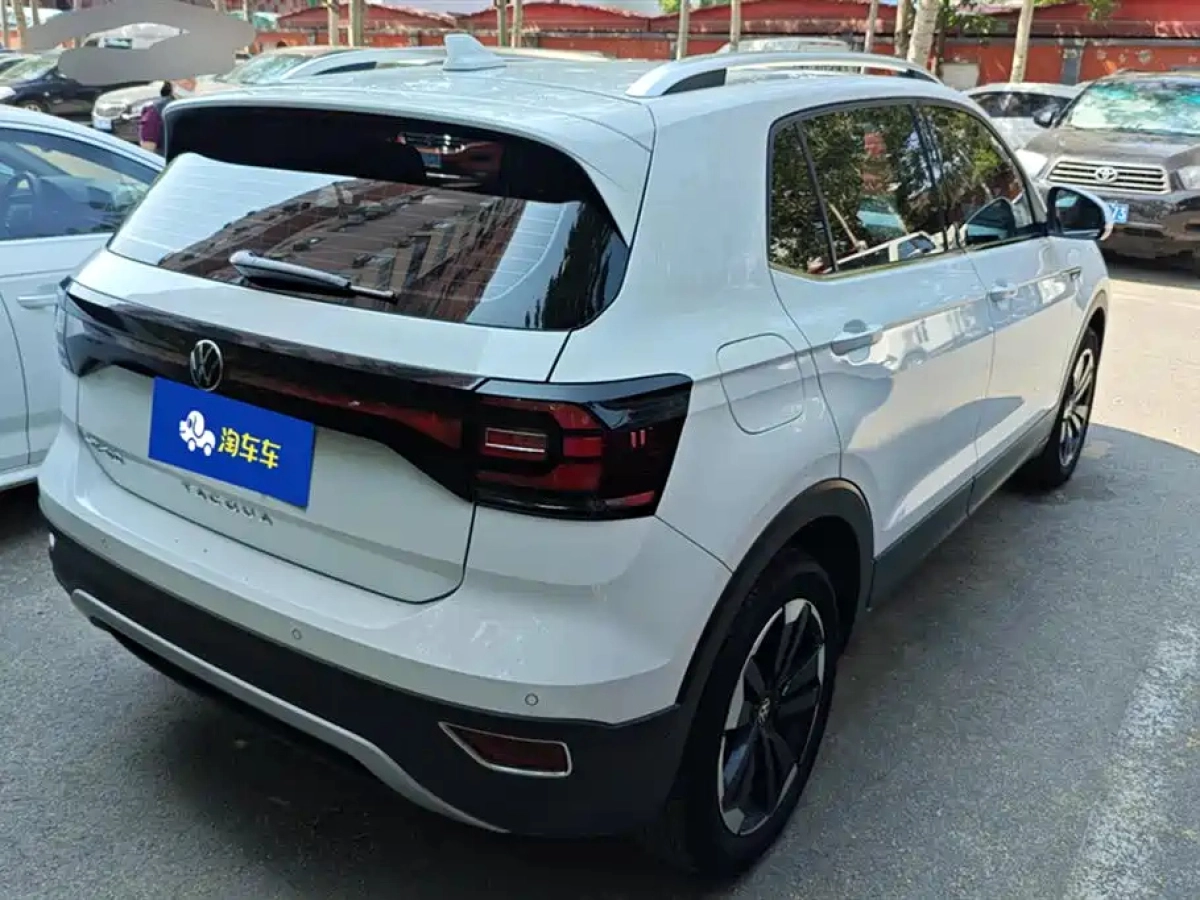 VOLKSWAGEN TACOUA