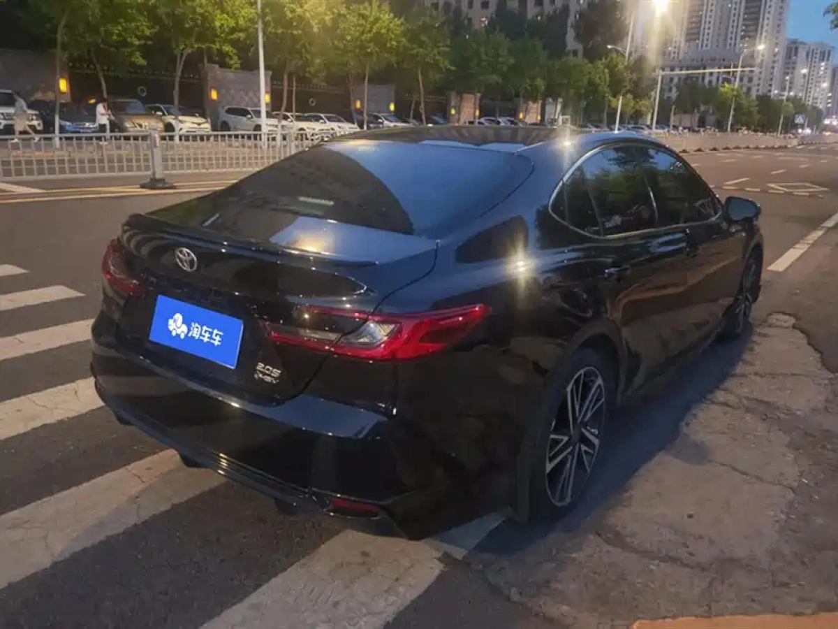TOYOTA CAMRY