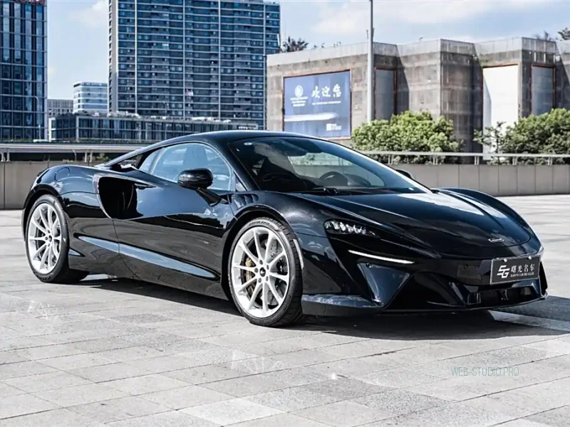 MCLAREN ARTURA