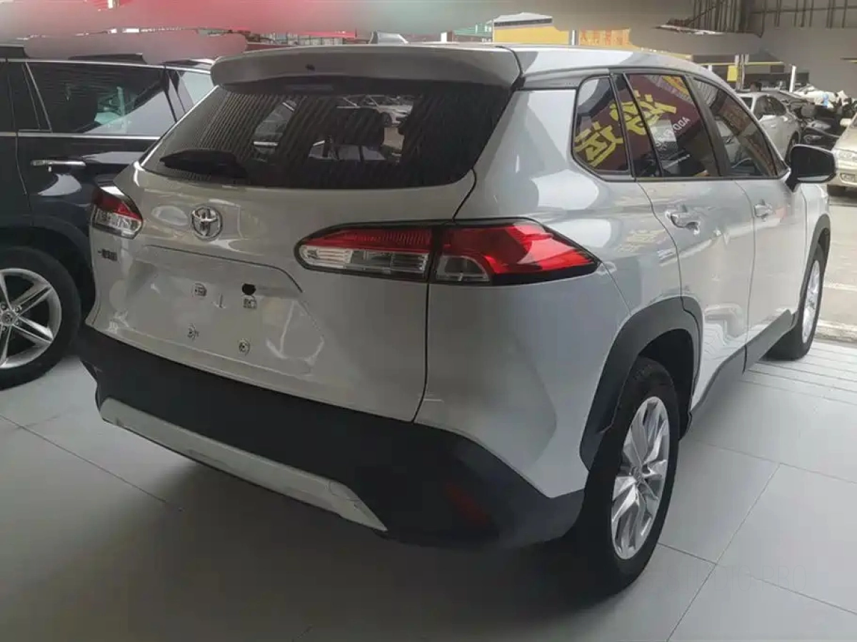 TOYOTA COROLLA CROSS