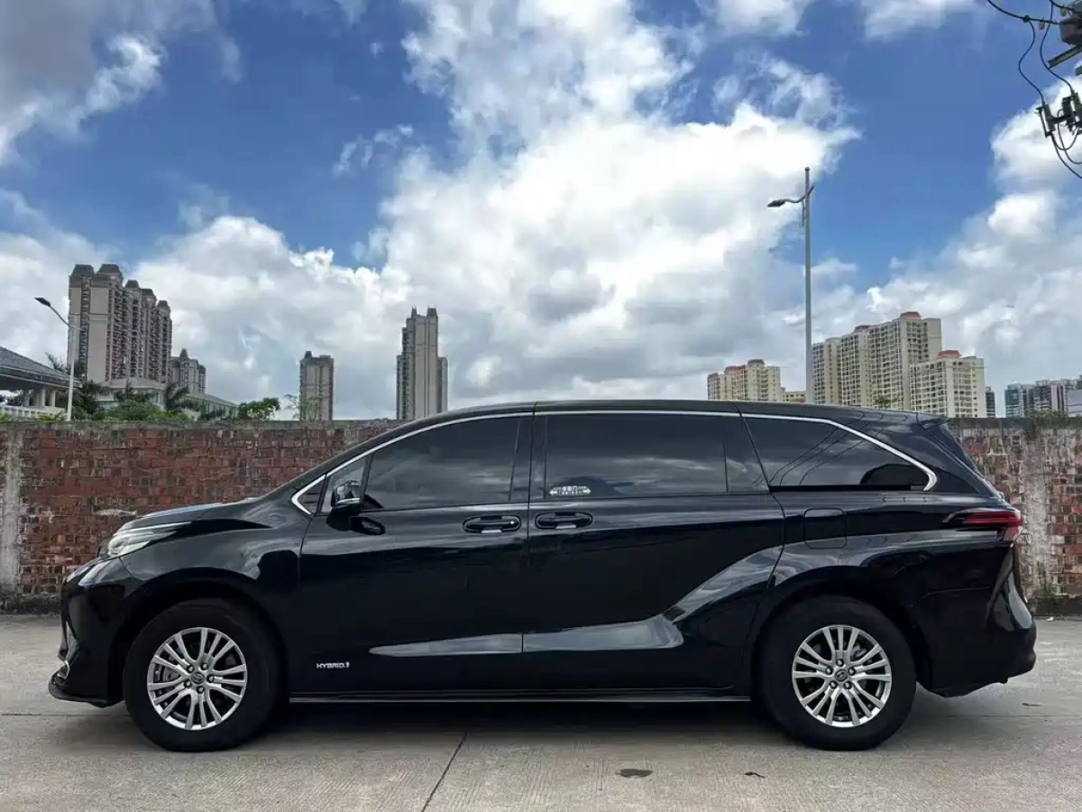 TOYOTA SIENNA SIENNA