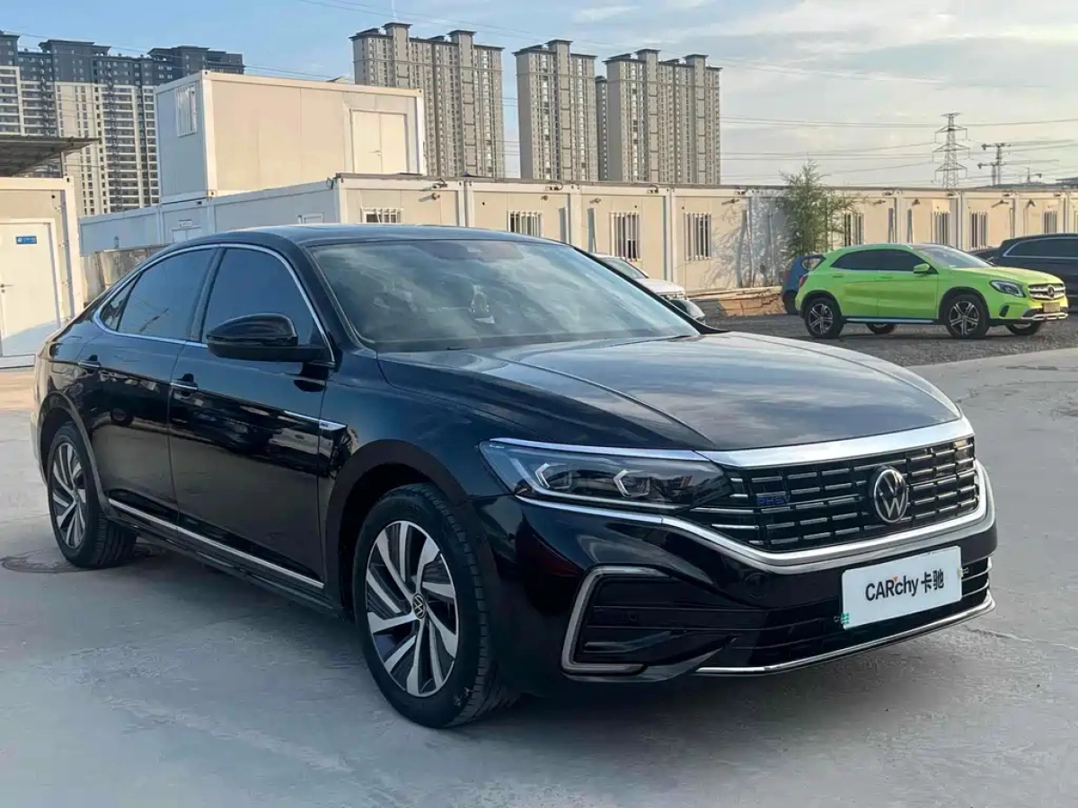 VOLKSWAGEN PASSAT NEW ENERGY