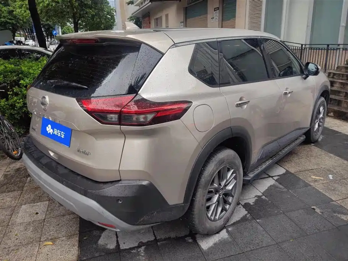 NISSAN X-TRAIL