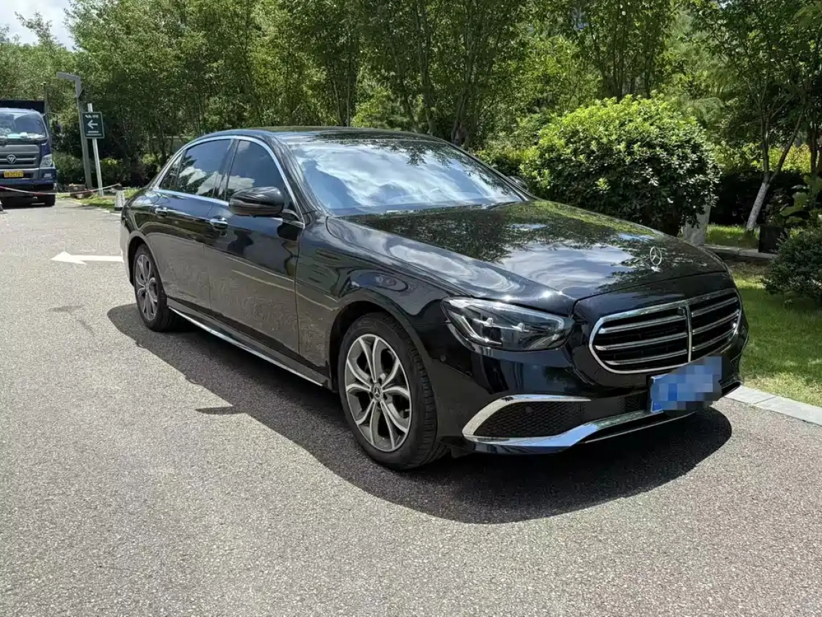 MERCEDES BENZ E-CLASS
