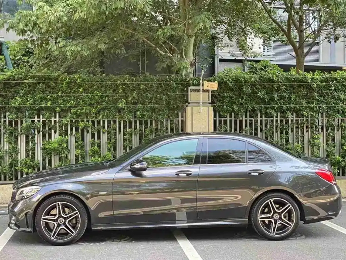 MERCEDES BENZ C-CLASS
