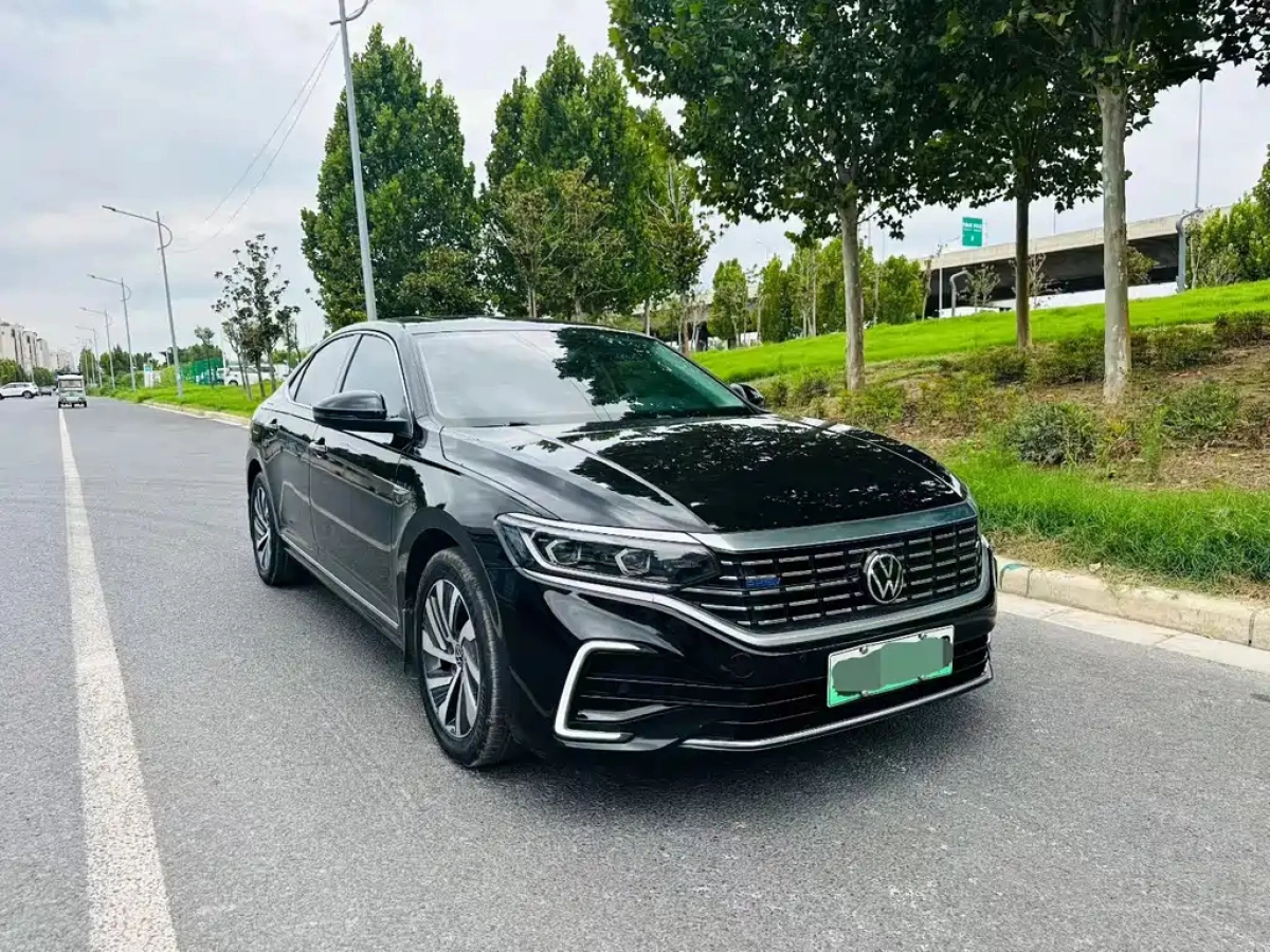 VOLKSWAGEN PASSAT NEW ENERGY