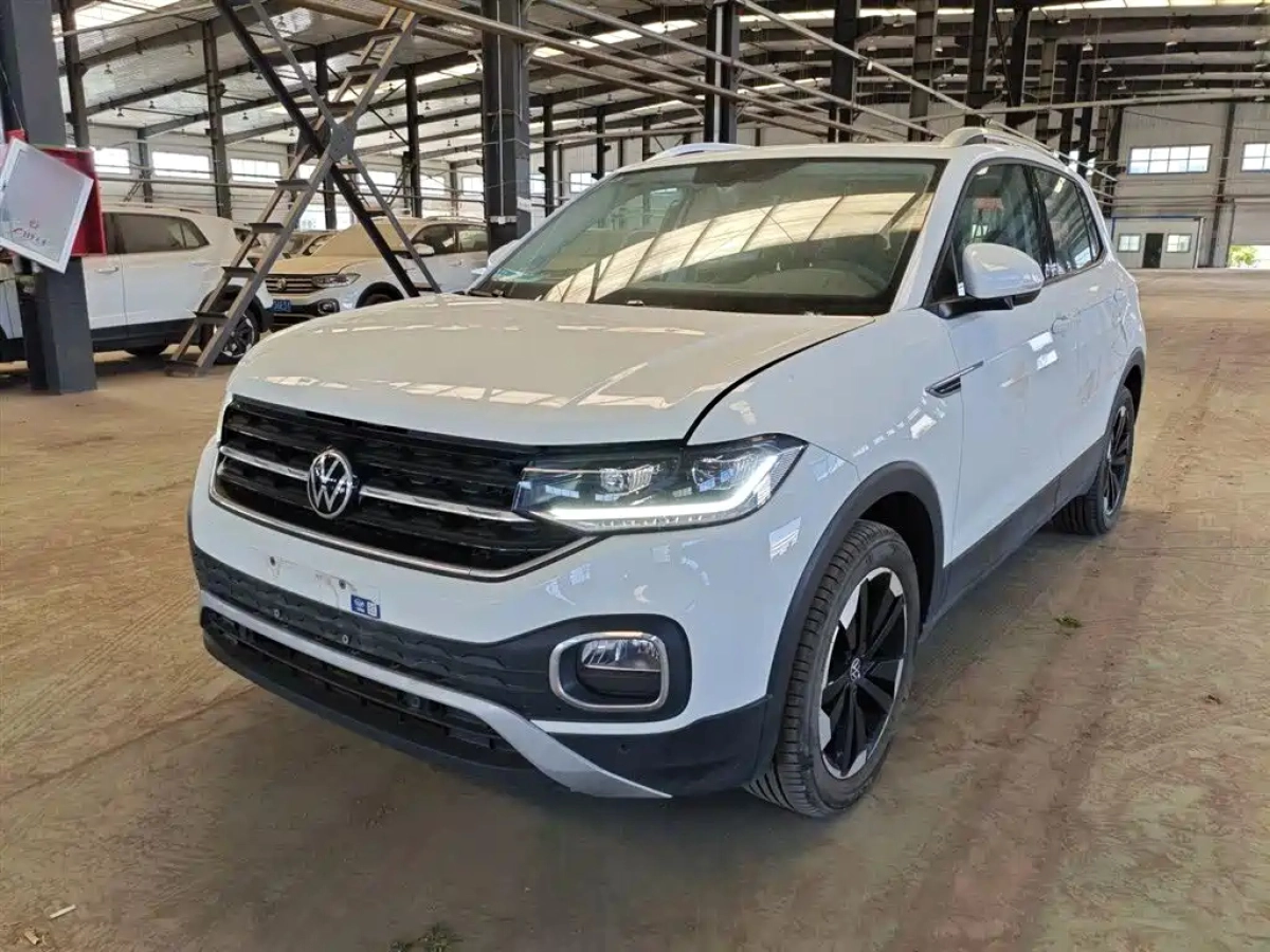 VOLKSWAGEN TACOUA