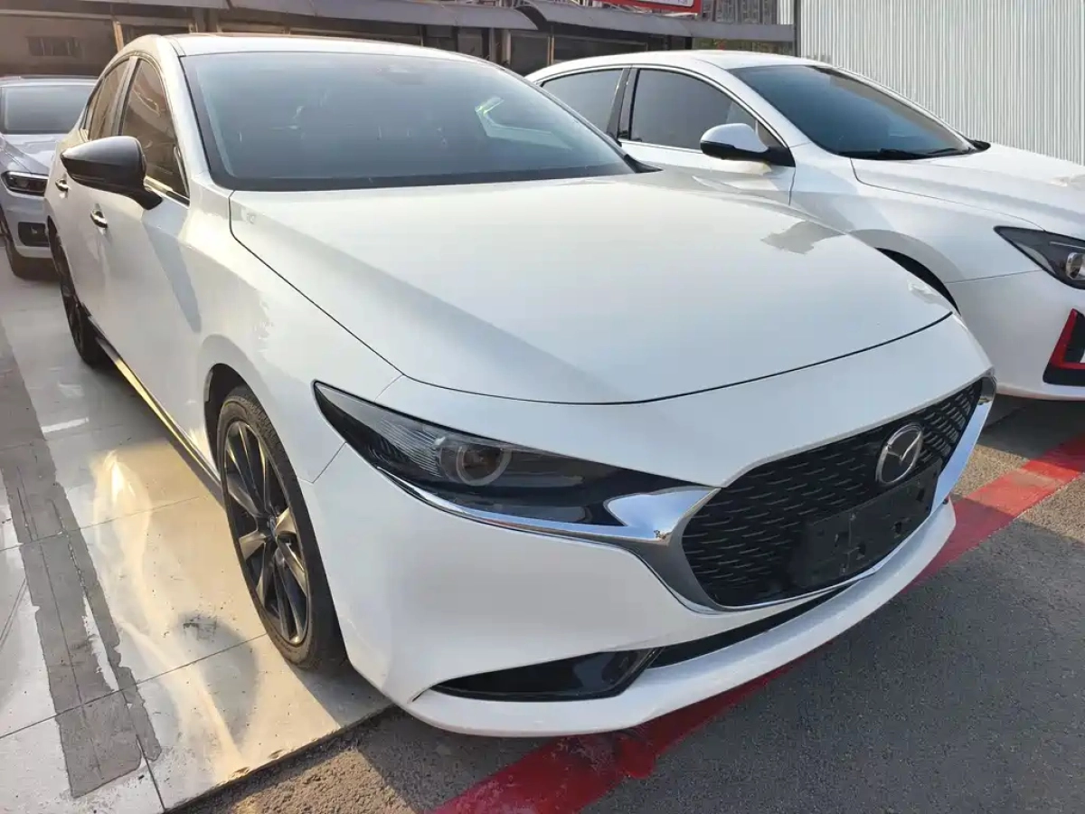 MAZDA 3 AXELA