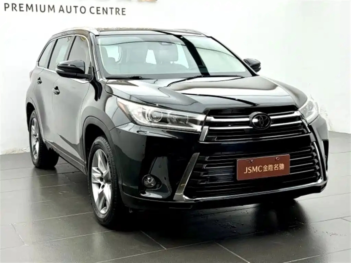 TOYOTA HIGHLANDER