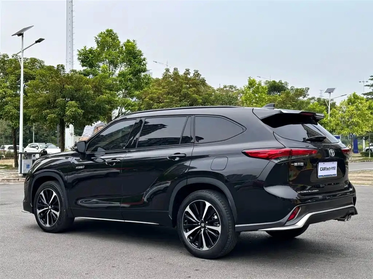 TOYOTA CROWN LUFANG