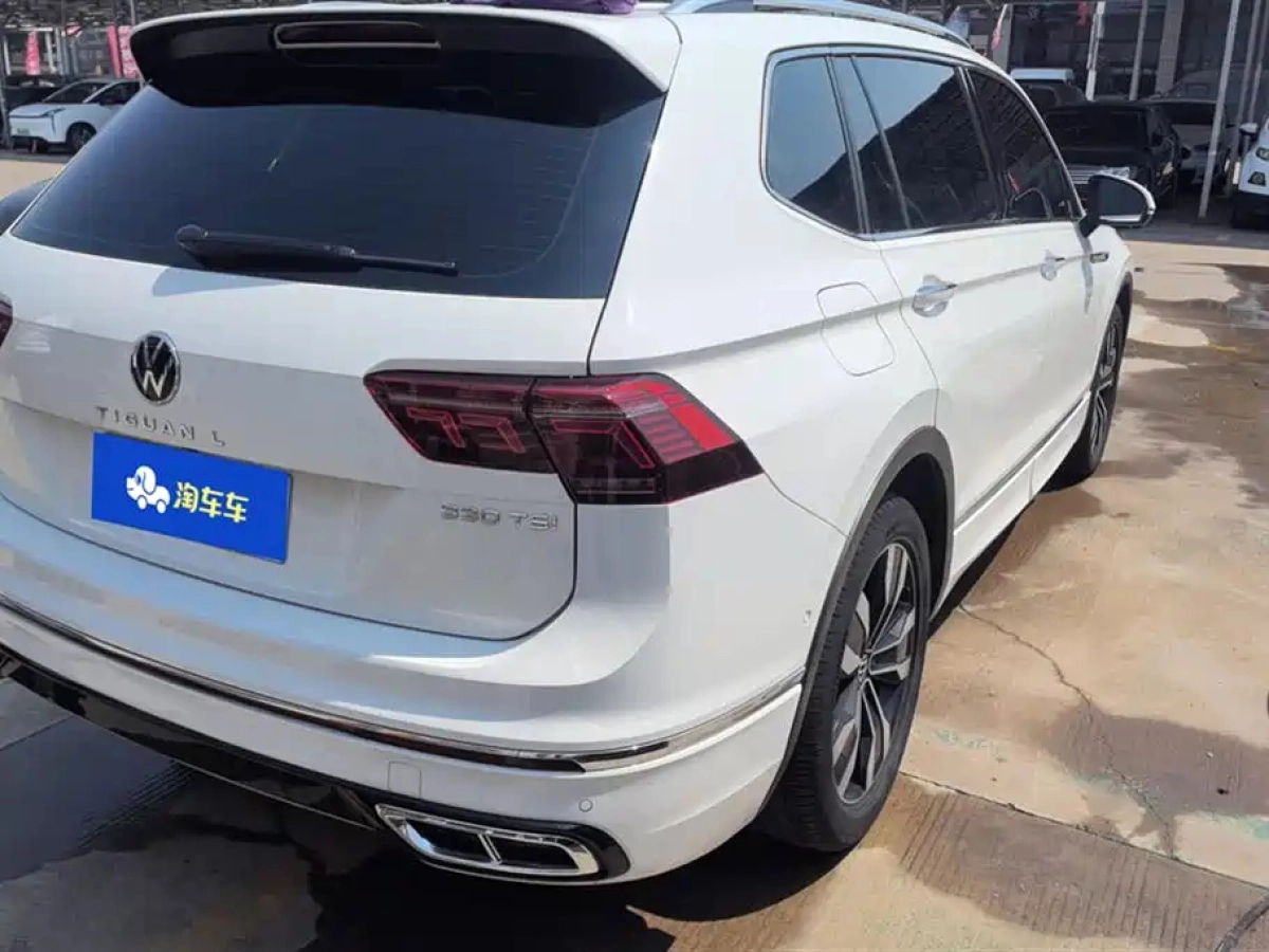 VOLKSWAGEN TIGUAN L
