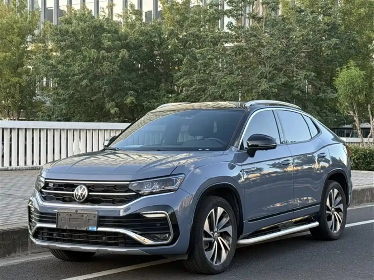 VOLKSWAGEN TAYRON X
