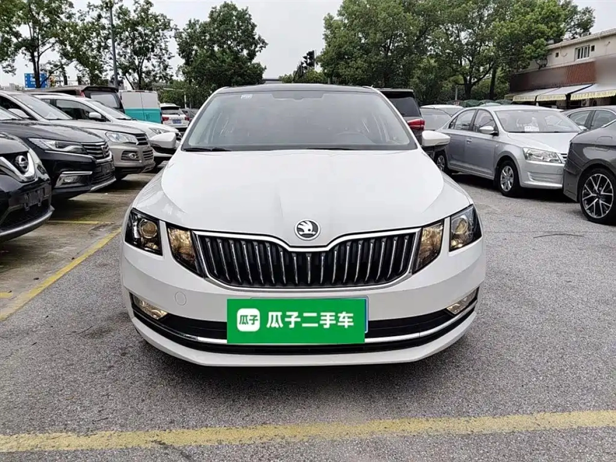 SKODA OCTAVIA