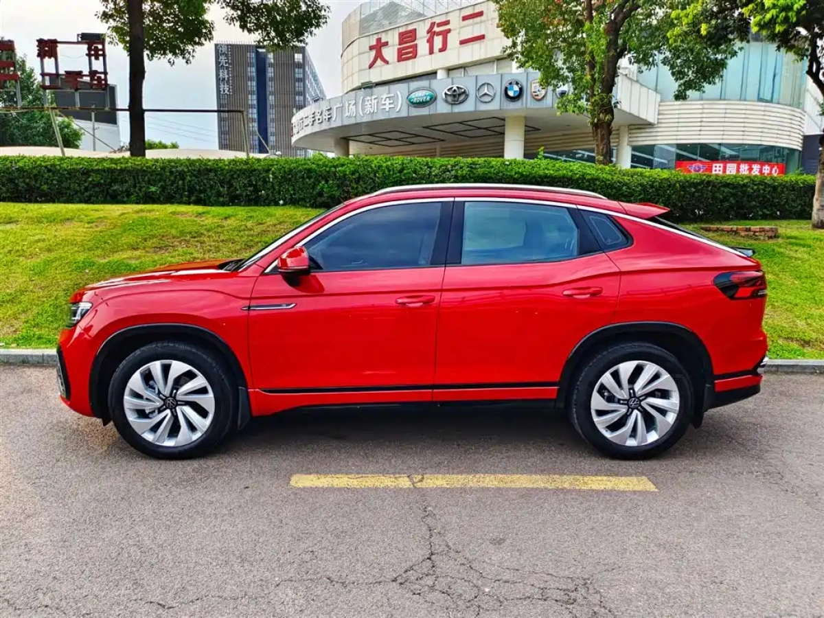VOLKSWAGEN TAYRON X