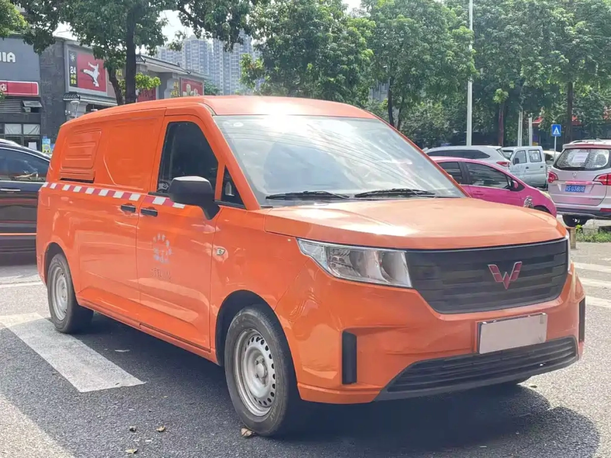 SGMW WULING JOURNEY