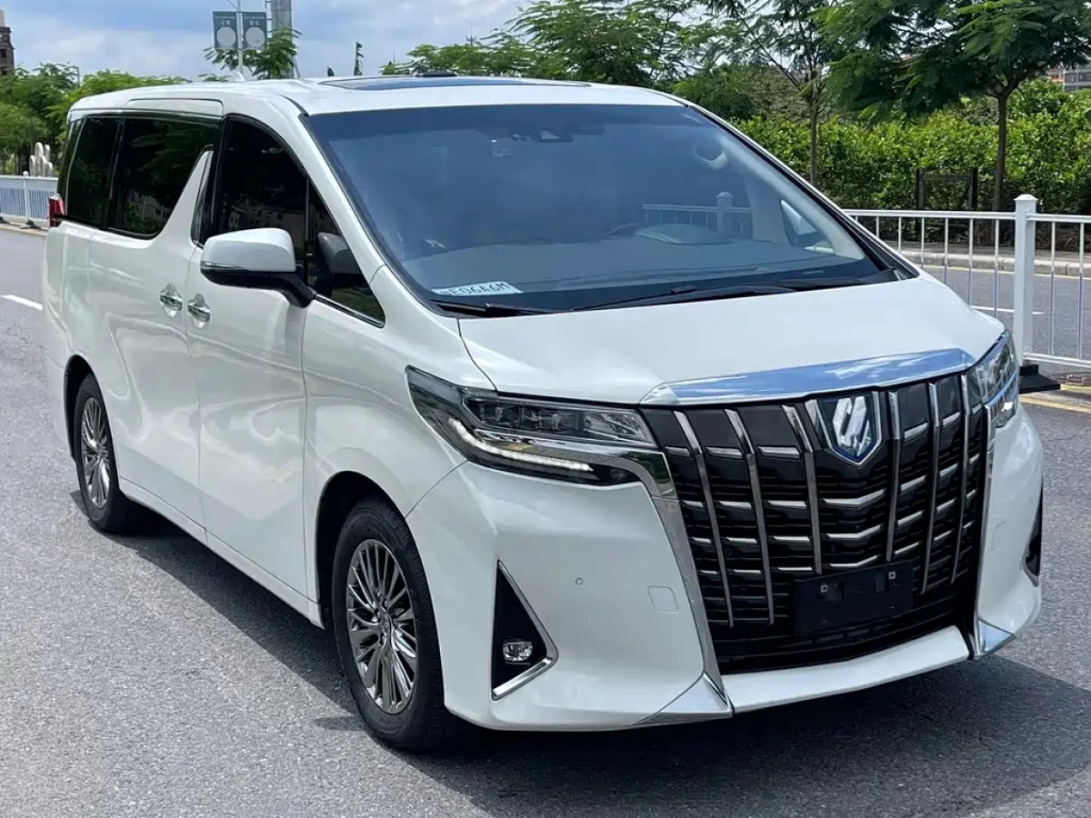 TOYOTA ALPHARD
