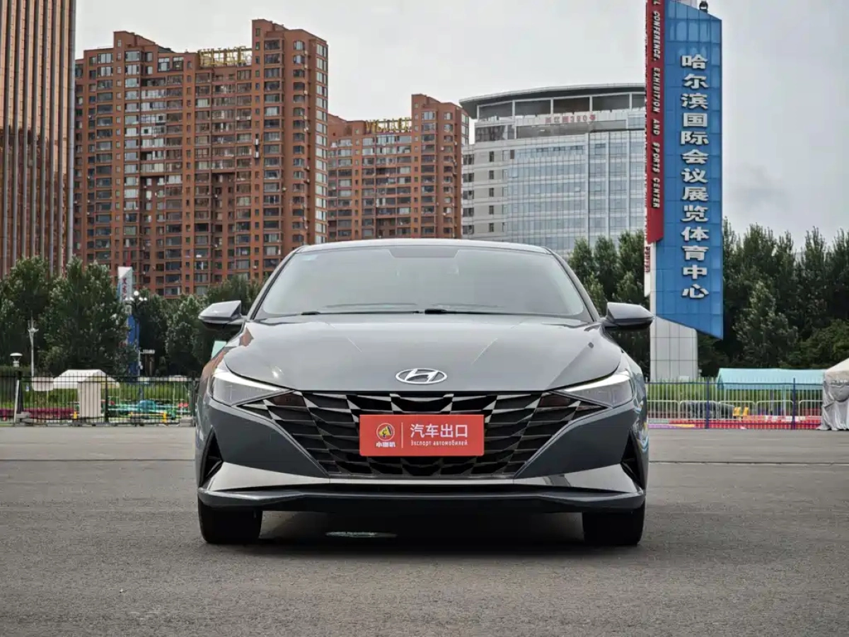 HYUNDAI ELANTRA