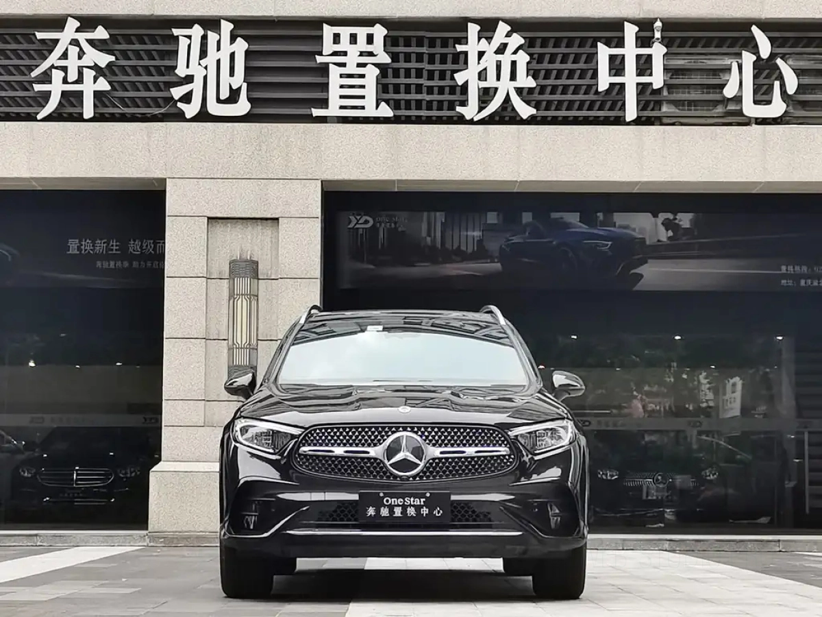 MERCEDES BENZ GLC