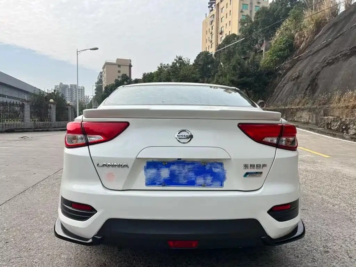 NISSAN LANNIA