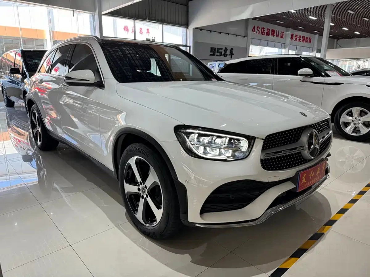 MERCEDES BENZ GLC