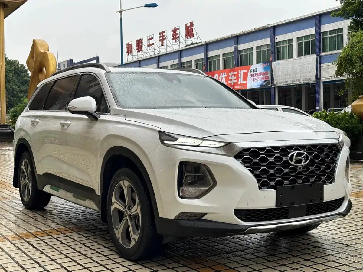 HYUNDAI SANTAFE