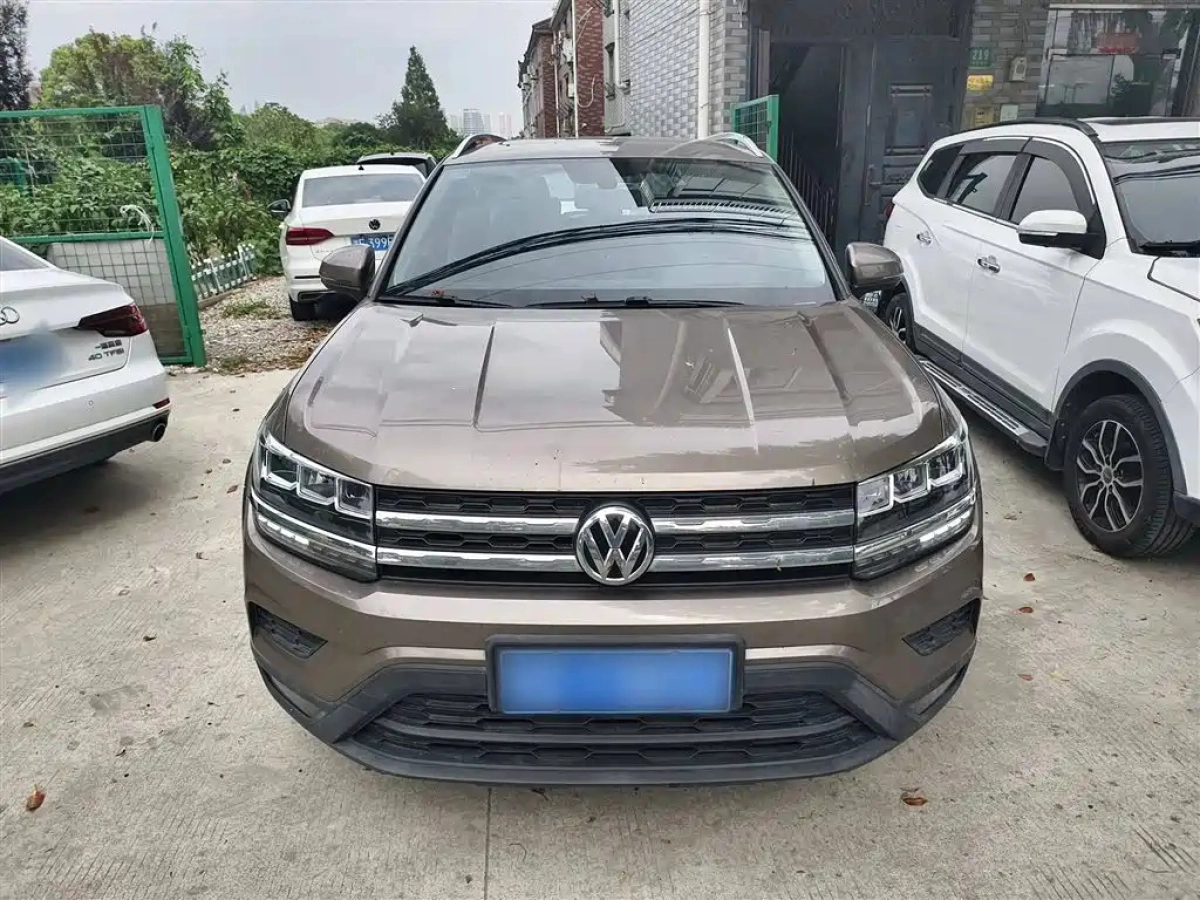 VOLKSWAGEN THARU
