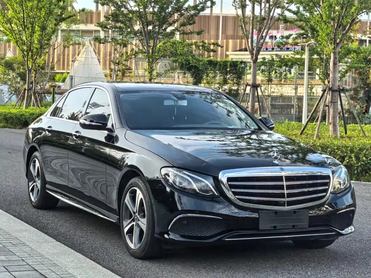 MERCEDES BENZ E-CLASS