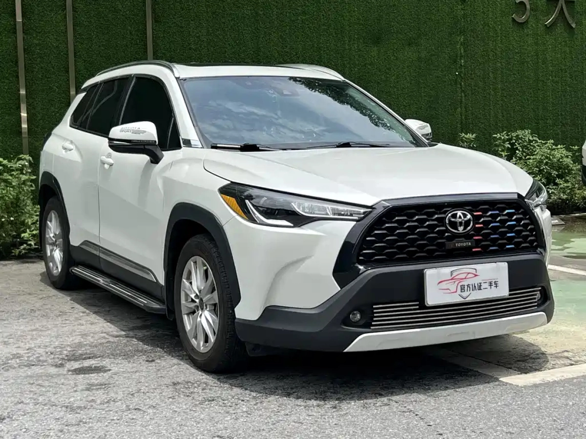 TOYOTA COROLLA CROSS