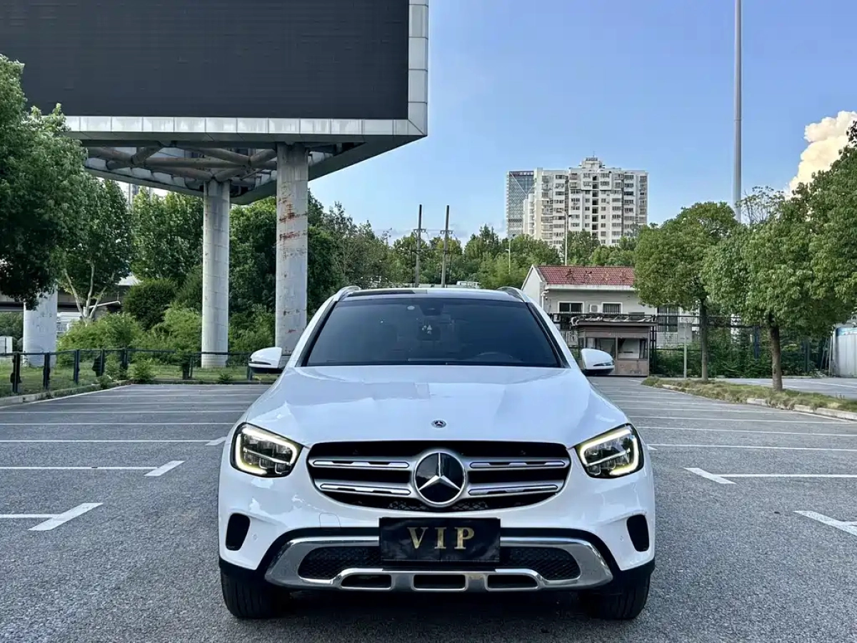 MERCEDES BENZ GLC