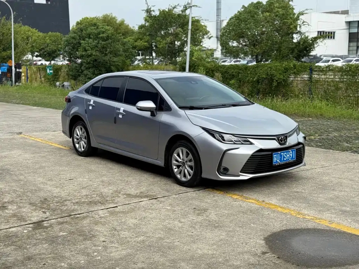 TOYOTA COROLLA