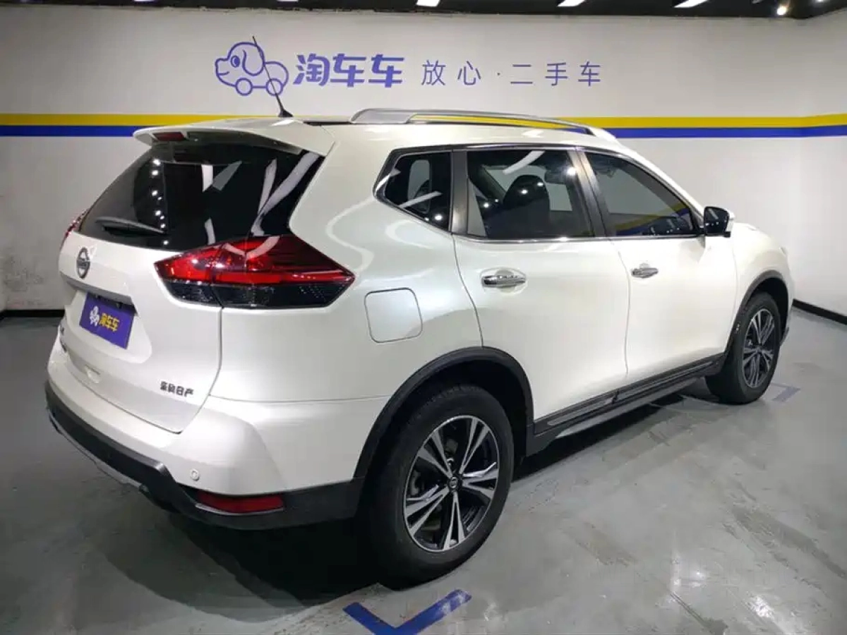 NISSAN X-TRAIL