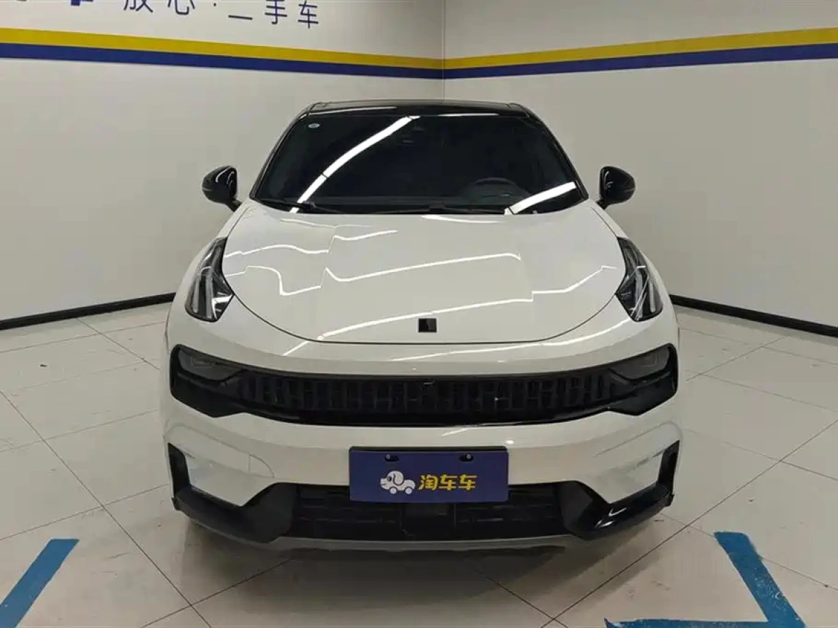 LYNK&CO 05