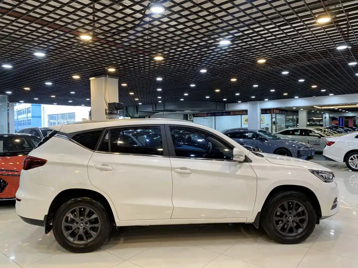 BYD SONG