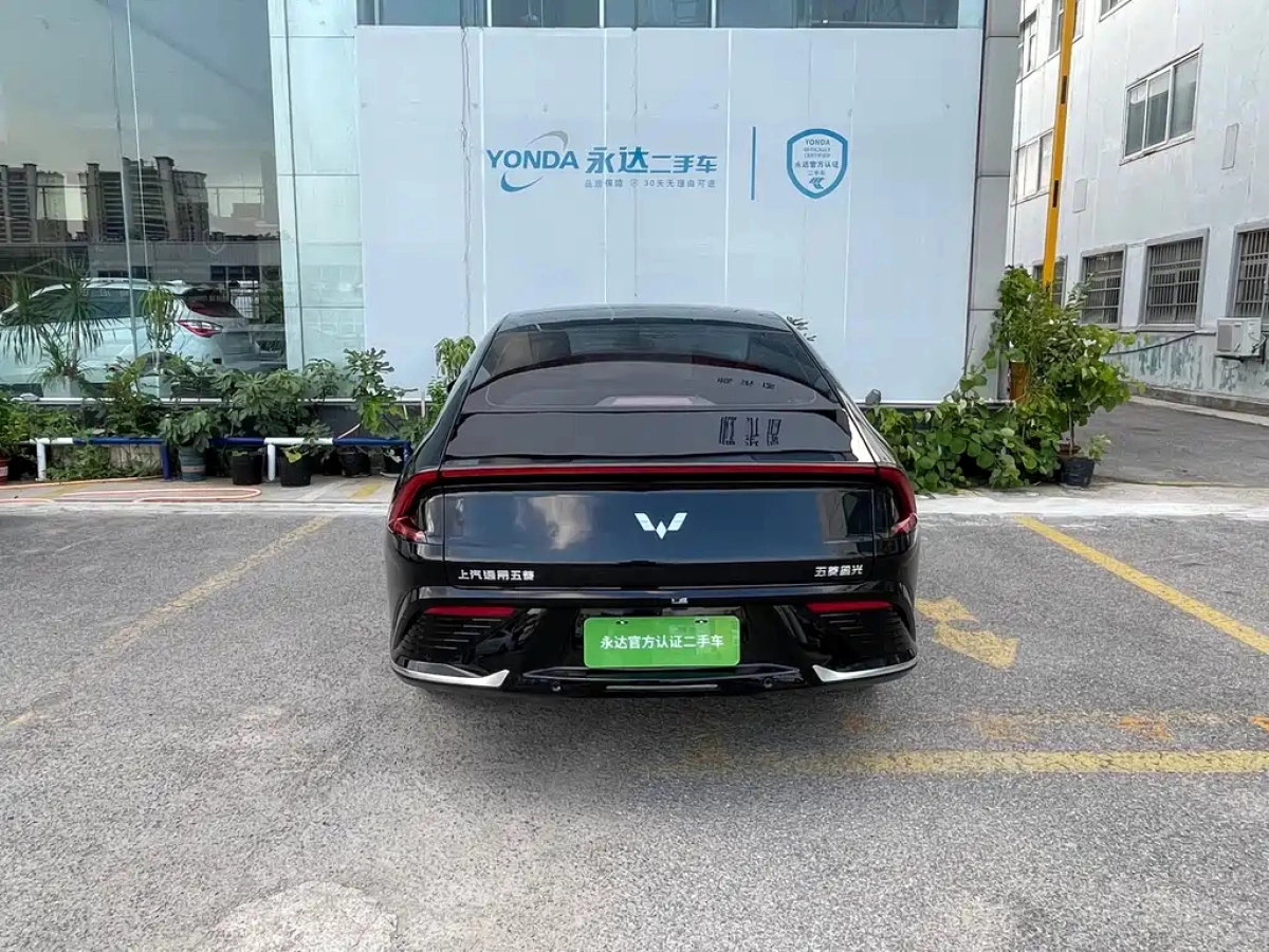 SGMW WULING STARLIGHT