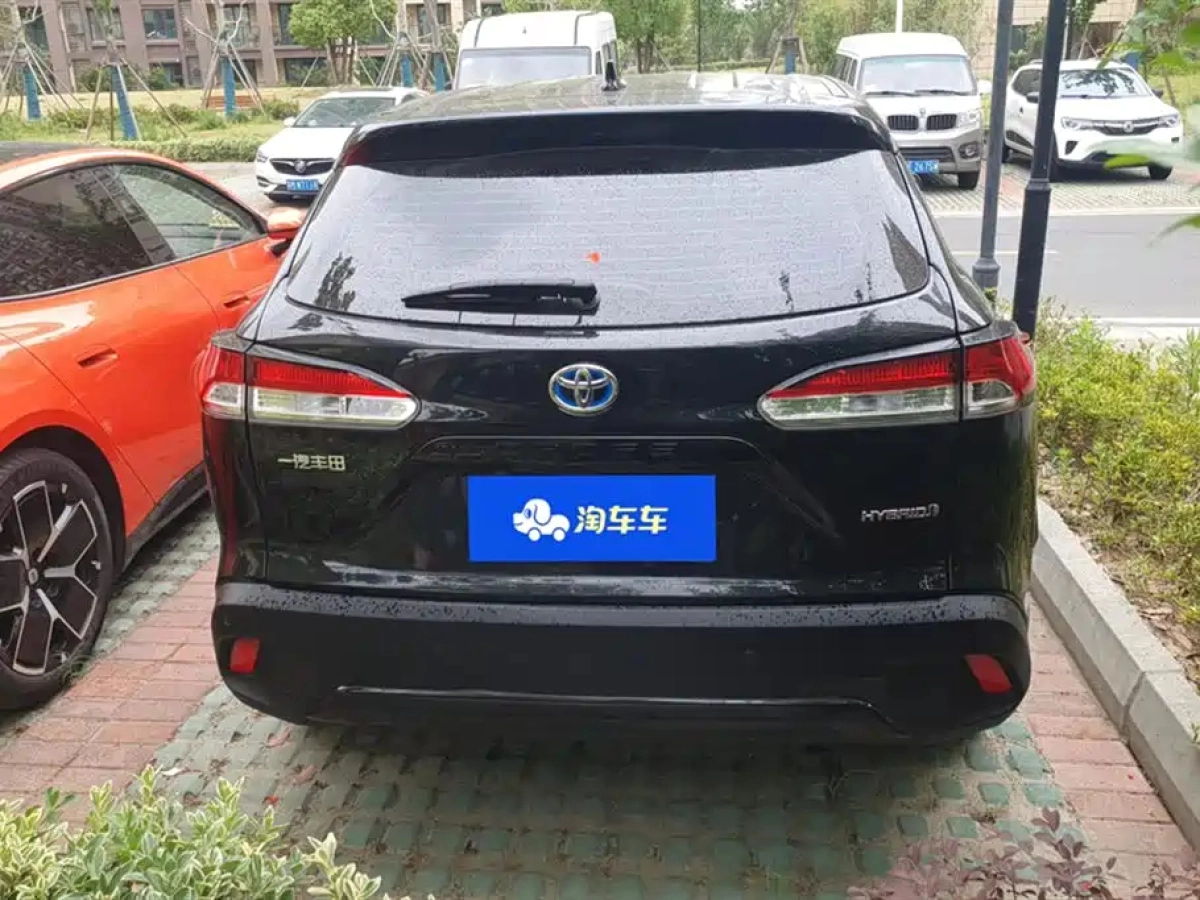 TOYOTA COROLLA CROSS