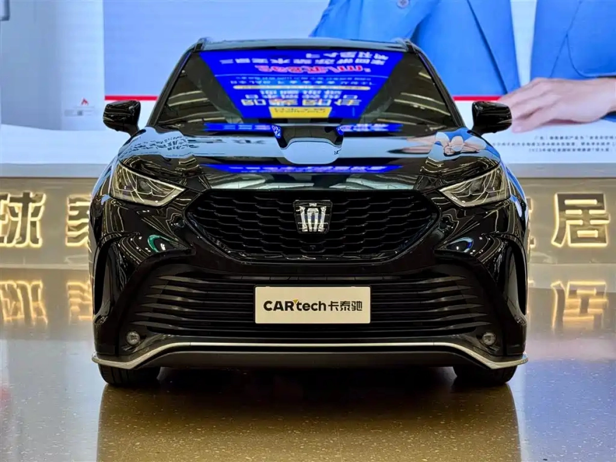 TOYOTA CROWN LUFANG