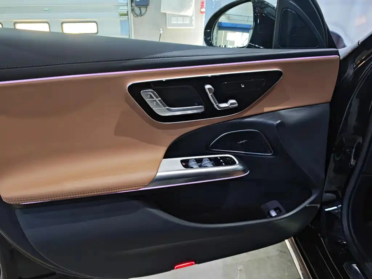 MERCEDES BENZ E-CLASS