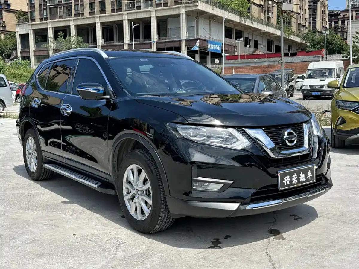 NISSAN X-TRAIL